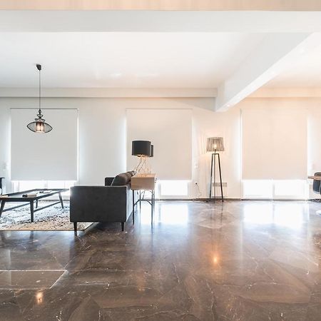 Traveler'S Dream 4 Brdm Renovated Penthouse Apartment Athens Exterior photo